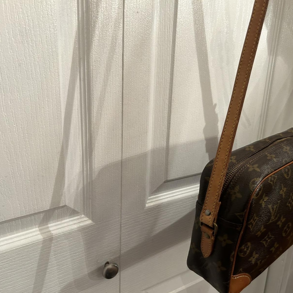 AUTHENTIC - Louis Vuitton Crossbody Bag Monogram Canvas (certificate included) - Picture 6 of 8